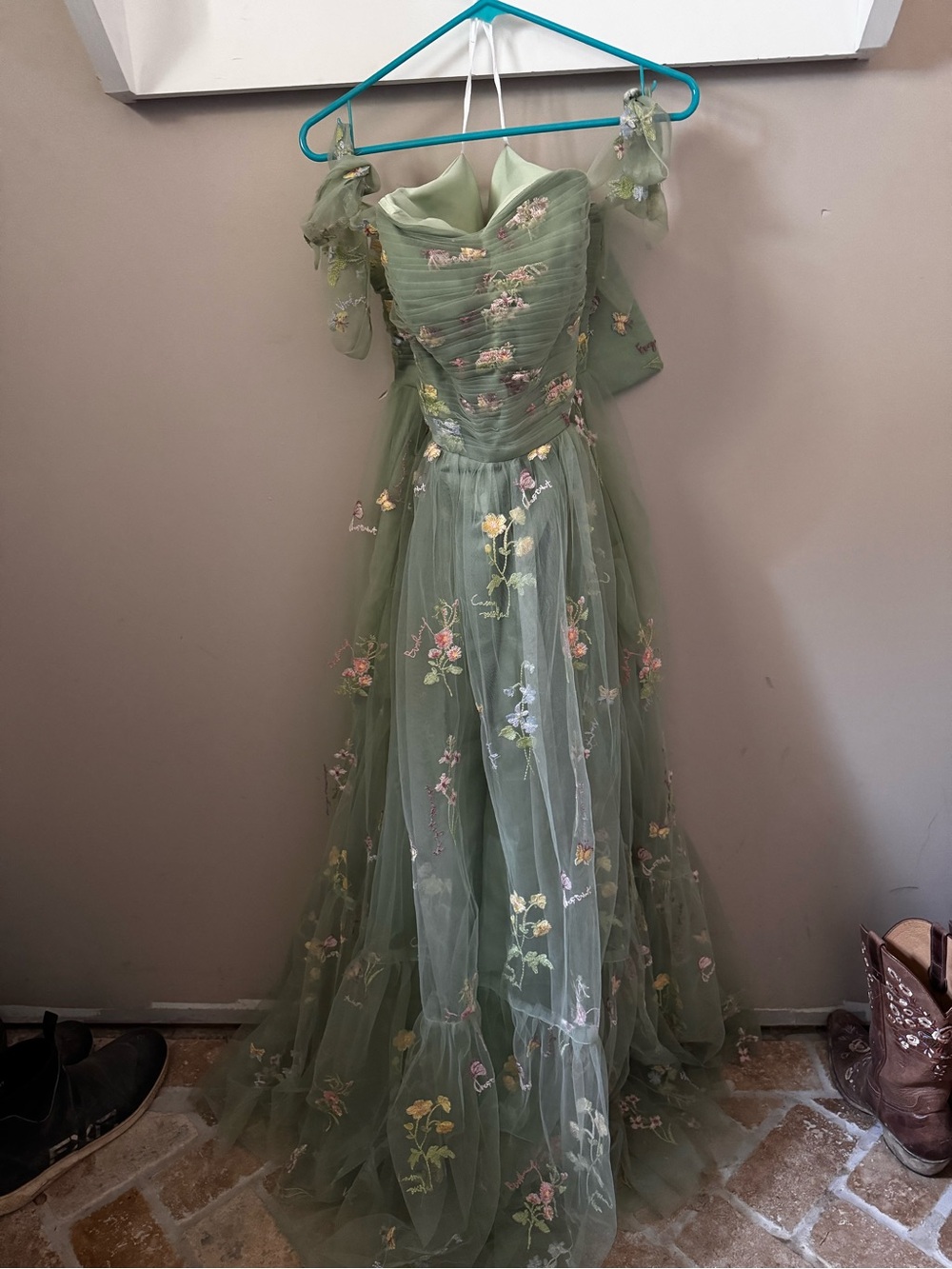 Ethereal Green Floral Tulle Evening Dress